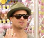 Brad Pitt et Angelina Jolie chez Toys' R Us