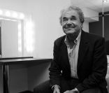 Pierre Perret à enregistrement de <em>Vendredi sur un plateau</em>, l\'émission de Cyril Viguier, le 13 octobre 2011.