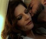 Chiara Mastroianni et François Sagat dans Homme au bain.<br />