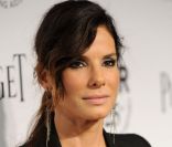 Sandra Bullock lors de la soirée amfAR organisée à Los Angeles le 27 octobre 2011