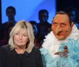 Maryse Gildas, Pierre Douglas et les marionnettes dans l'émission Vendredi sur un plateau !, diffusée le 28 octobre 2011 sur France 3