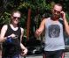 Amanda Seyfried : ravie de faire un jogging avec son chien et son coach sportif dans les rues de Hollywood le 28 octobre 2011