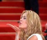 Séquence bisou à Cannes : Petra Nemcova