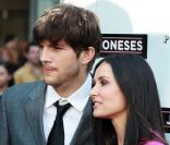 Demi Moore et Ashton Kutcher en avril 2010 à Los Angeles 