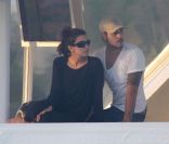 Eva Longoria et son Eduardo Cruz se font une petite virée en mer. à Miami, le 19 novembre 2011