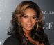 Dans un look noir et doré, Beyoncé Knowles s'est rendue au cinéma Paris pour la projection de son dvd live. New York, le 20 novembre 2011.