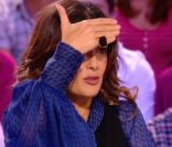 Salma Hayek inquiète que sa fille ne voit des images d'elle plutôt sexy sur le plateau du Grand Journal de Canal + le mardi 22 novembre 2011
