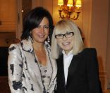 Mireille Darc au dîner organisé au profit de l'association Action Innocence, le 24 novembre 2011.