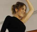 Izïa Higelin lors de la soirée des 135 ans de la maison Lancel à Paris le 24 novembre 2011
