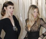 Louise Bourgoin et Sienna Miller lors de la soirée des 135 ans de la maison Lancel à Paris le 24 novembre 2011