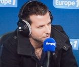 Bradley Cooper répondait aux questions de Nikos sur Europe 1 dans la matinée du 30 novembre 2011.