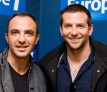 Bradley Cooper et Nikos sur Europe 1 dans la matinée du 30 novembre 2011.