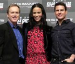 Tom Cruise, Brad Bird et Paula Patton présentent Mission : Impossible - Protocole Fantôme, à Séoul en Corée du Sud, le 4 décembre 2011.