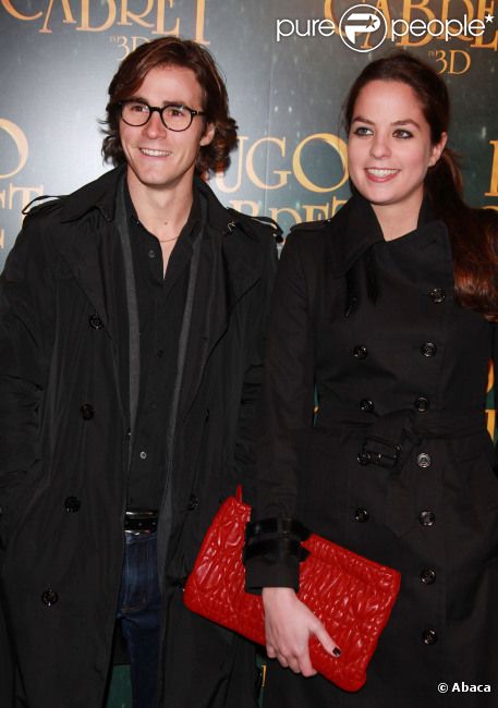 Julien et sa compagne Anouchka Delon lors de l'avant-première du film Hugo Cabret le 6 décembre 2011