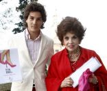 Gina Lollobrigida pour le lancement du webzine PinkRoma.it, à Rome, le 7 décembre 2011.