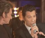 Johnny Hallyday et Laurent Gerra dans l'émission Laurent Gerra ne s'interdit rien, diffusée le samedi 10 décembre 2011 sur TF1.