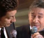 Laurent Gerra avec un Serge Gainsbourg fictif dans l'émission Laurent Gerra ne s'interdit rien, diffusée le samedi 10 décembre 2011 sur TF1.