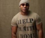 LL Cool J pour la fondation J/P Haitian Relief Organization, décembre 2011.