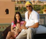 Adeline Blondieau et son compagnon Laurent Hubert, avec leur fille Wilona, à Marrakech pendant les vacances de la Toussaint