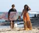 En mai 2009, les amoureux profitent des joies de la plage de Malibu à Los Angeles