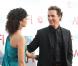 Matthew McConaughey et Camila Alves, complices et amoureux, en juin 2009 à Los Angeles durant une cérémonie officielle