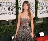 Encore un hit pour Marchesa ! Olivia Wilde dans une robe entièrement rebrodée de sequins. 