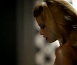 Belle d'Opium, le nouveau parfum féminin Yves Saint Laurent avec Mélanie Thierry, réalisé par Romain Gavras et chorégraphié par Akram Khan.