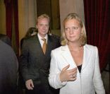 La princesse Maria-Carolina de Bourbon-Parme (photo : en 2004 avec son frère aîné le prince Carlos) a annoncé le 9 janvier 2012 ses fiançailles avec Albert Brenninkmeijer.
