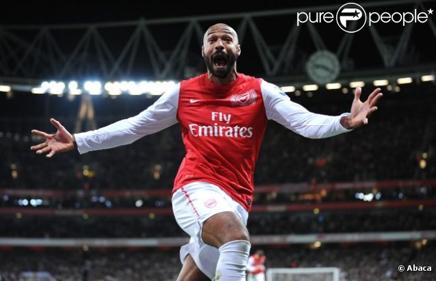 La joie de Thierry Henry après son but victorieux signant son retour à Arsenal le 9 janvier 2012 à Londres