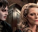 Johnny Depp poudré et Michelle Pfeiffer austère dans Dark Shadows