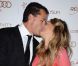 Molly Sims enceinte et amoureuse sur tapis rouge, face à David Arquette heureux