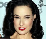 Dita Von Teese pose pour la soirée au Hyde Bellagio, un club de Las Vegas le 14 janvier 2012