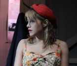Emma De Caunes sur les planches du Théâtre Marigny, le 10 janvier 2012. 