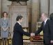 Le président de la République française Nicolas Sarkozy a été décoré de l'ordre de la Toison d'Or par le roi Juan Carlos Ier d'Espagne, lundi 16 janvier 2011, à Madrid. La reine Sofia, le prince Felipe et la princesse Letizia assistaient à la cérémonie.