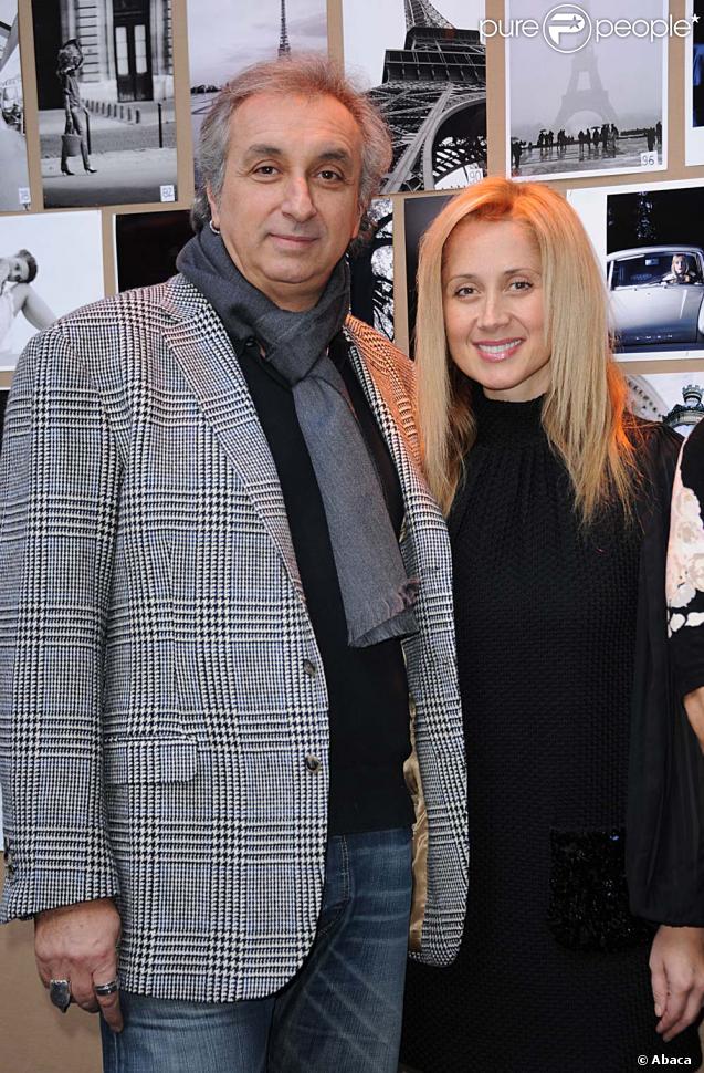 Lara Fabian et son compagnon Gérard Pullicino à Paris, le 14 décembre 2011. 