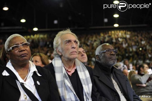 Firmine Richard et Gérard Darmon lors du rassemblement de François Hollande au Bourget, le 22 janvier 2012.