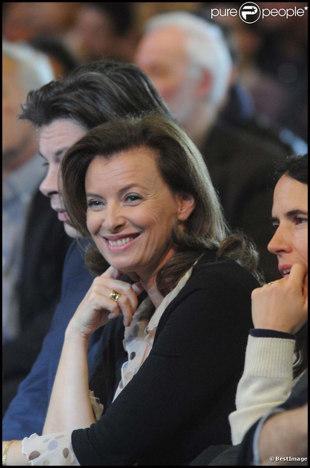 Benjamin Biolay, Valérie Trierweiler et Mazarine Pingeot lors du rassemblement de François Hollande au Bourget, le 22 janvier 2012.