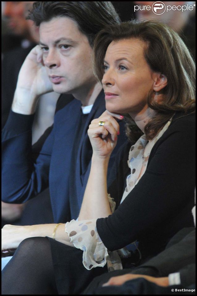 Benjamin Biolay et Valérie Trierweiler lors du rassemblement de François Hollande au Bourget, le 22 janvier 2012.