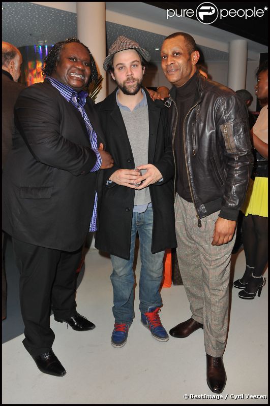 Magloire et Arthur Jugnot lors de la projection privée du téléfilm Toussaint Louverture, à Paris, le 18 janvier 2012