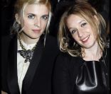 Cécile Cassel et Ludivine Sagnier au premier rang du défilé Etam le 23/01/12