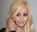 Zahia Dehar en backstage de son défilé Printemps-Été 2012 au Palais Chaillot le 25 janvier 2012 à Paris