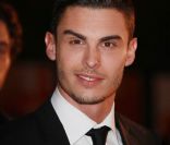 Baptiste Giabiconi sur le tapis rouge des 13e NRJ Music Awards, le 28 janvier 2012, à Cannes.