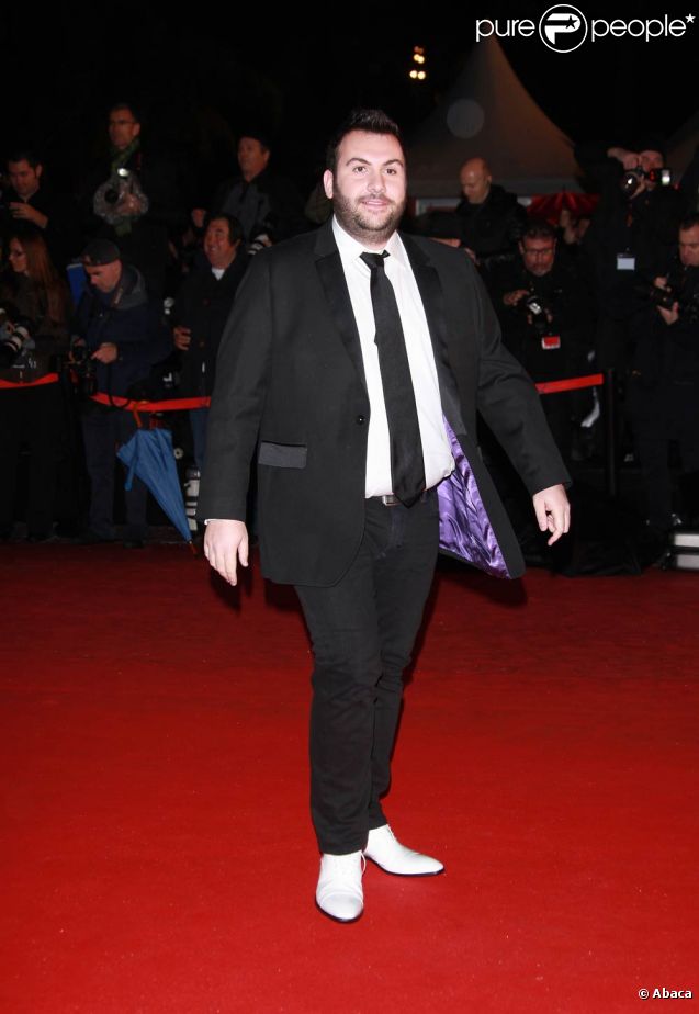 Laurent Ournac sur le tapis rouge des 13e NRJ Music Awards, le 28 janvier 2012, à Cannes.
