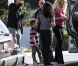 Britney Spears, entourée de ses enfants Sean Preston et Jayden James, de sa maman Lynne et de son chéri Jason, à Los Angeles, le 29 janvier 2012.