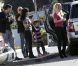 Britney Spears, entourée de ses enfants Sean Preston et Jayden James, de sa maman Lynne et de son chéri Jason, à Los Angeles, le 29 janvier 2012.