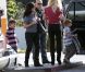 Britney Spears, entourée de ses enfants Sean Preston et Jayden James, et de  sa maman Lynne, à Los Angeles, le 29 janvier  2012.