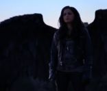 Laetitia Larusso dans son clip <em>Untouchable</em> en featuring avec B-Real, janvier 2012.<br />