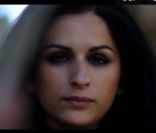Laetitia Larusso dans son clip <em>Untouchable</em> en featuring avec B-Real, janvier 2012.<br />