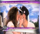 Juliette et Simon s'embrassent sur le plateau des Anges de la télé-réalité - Le Mag le mercredi 23 novembre 2011 sur NRJ 12