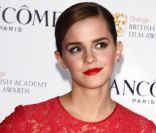 Emma Watson, baby doll à croquer avec sa bouche cerise